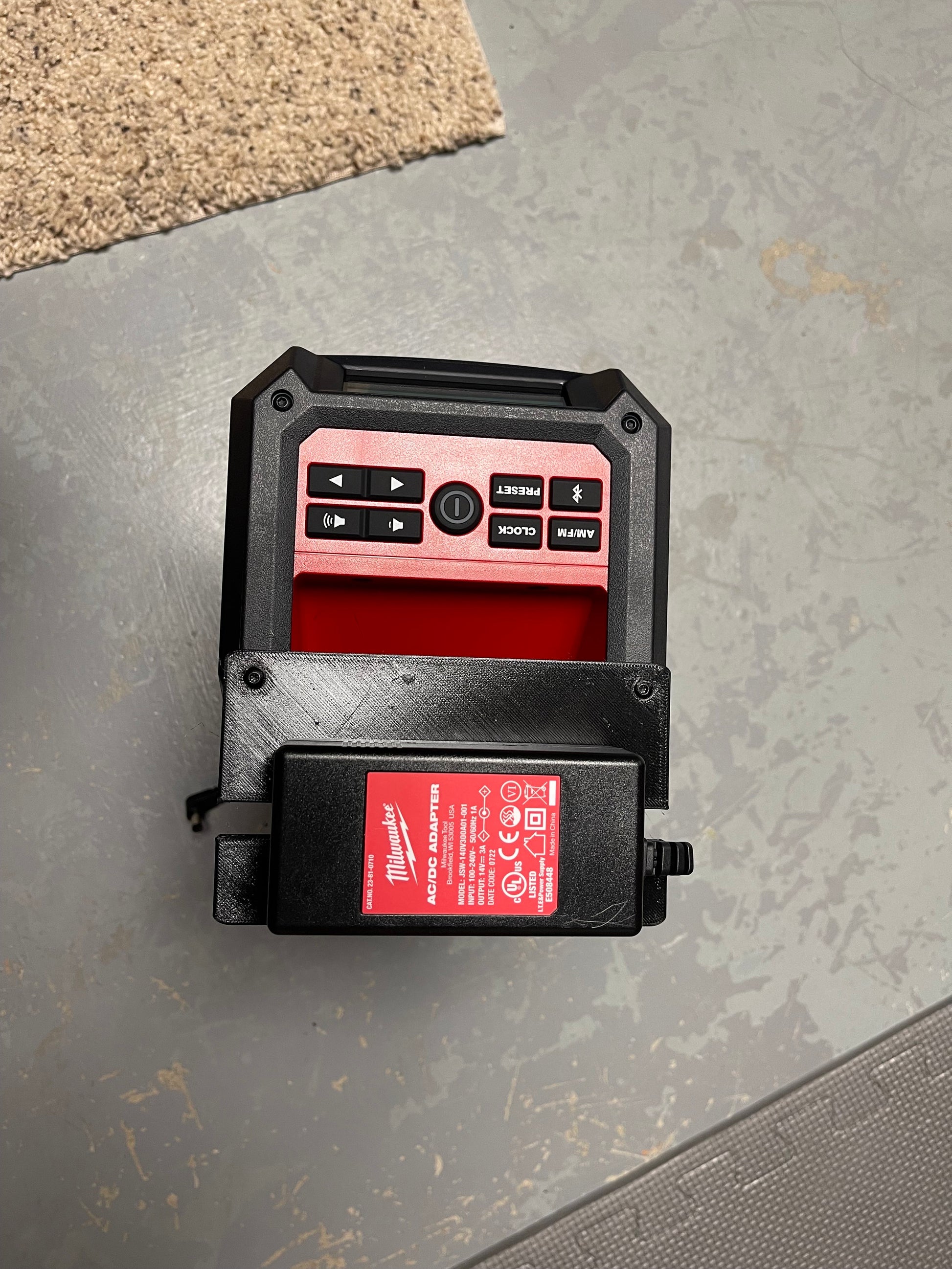 Milwaukee M12 Radio power supply holder