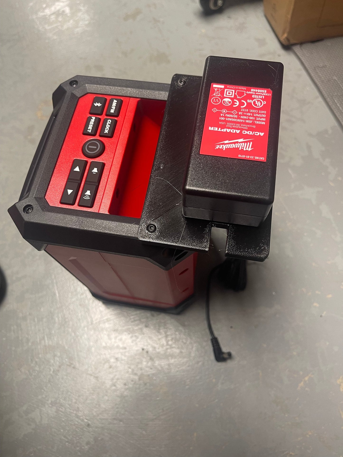 Milwaukee M12 Radio power supply holder